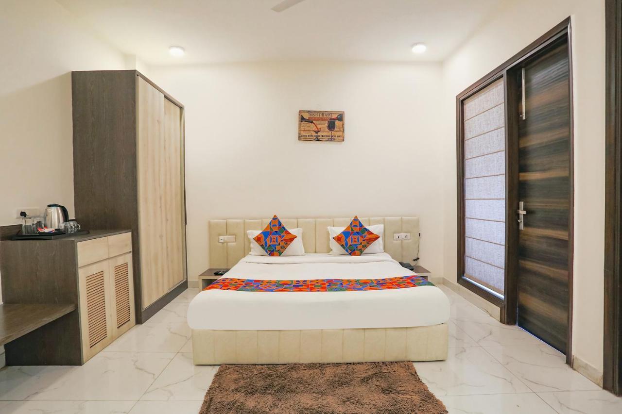 FabHotel Lime Wood Gurgaon Exterior foto