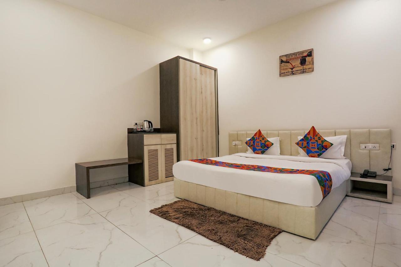 FabHotel Lime Wood Gurgaon Exterior foto