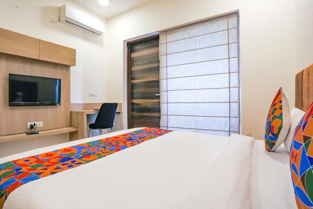 FabHotel Lime Wood Gurgaon Exterior foto