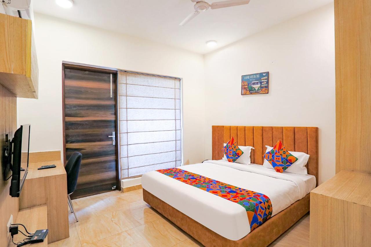 FabHotel Lime Wood Gurgaon Exterior foto