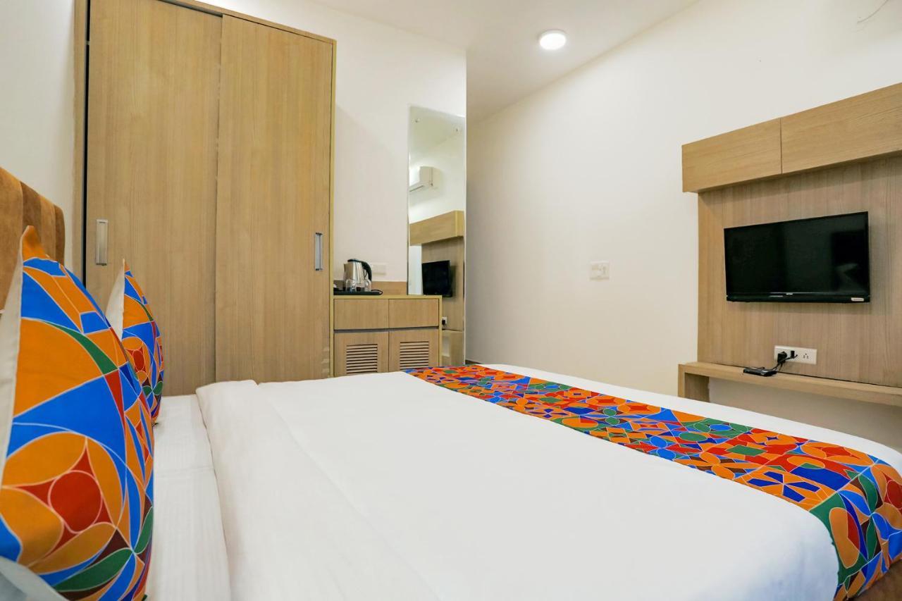 FabHotel Lime Wood Gurgaon Exterior foto